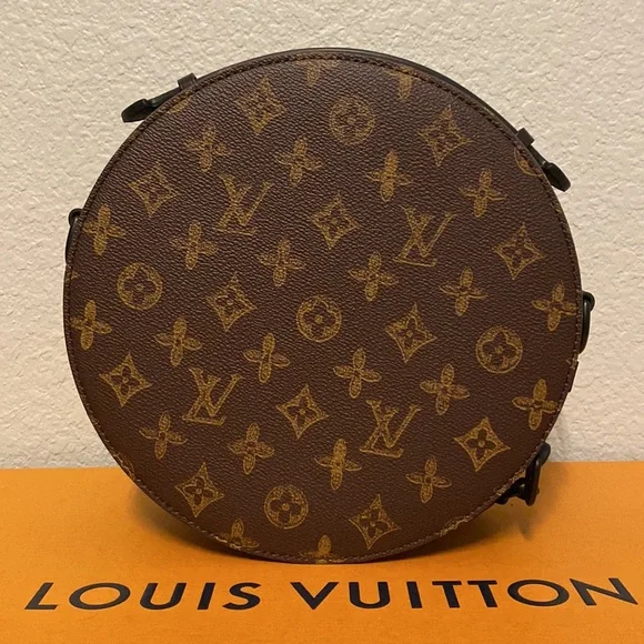 Louis Vuitton Runway Wheel Box Bag from Virgil Abloh Show #7 - Picture 5 of 12